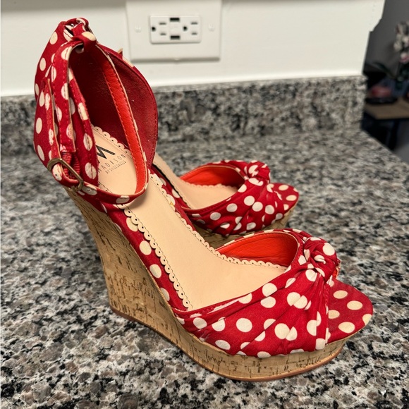 Red Polka Dot Wedge Sandals - Picture 4 of 7